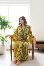 Load image into Gallery viewer, Vintage Sari Kimono long
