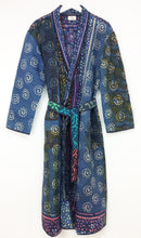 Load image into Gallery viewer, Vintage Sari Kantha Jacket long
