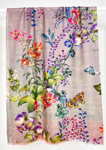 Load image into Gallery viewer, Cahmere Digital Print Shawl
