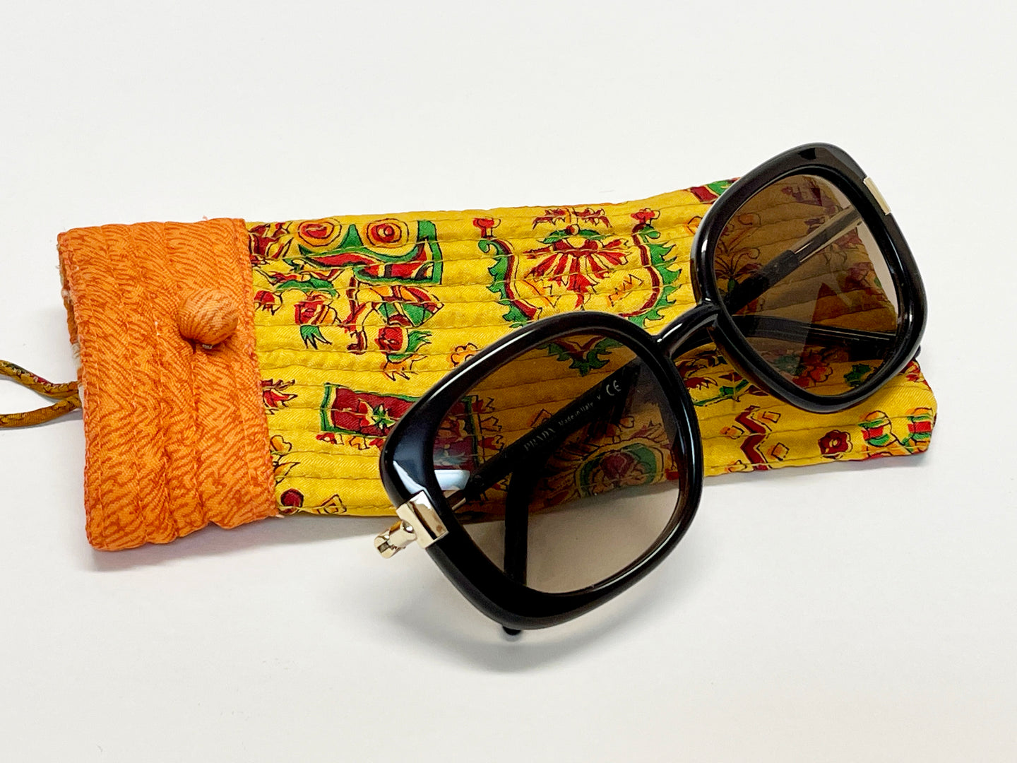 Sari Eyeglass Case