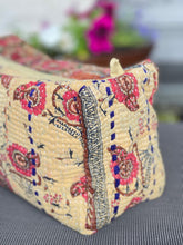 Load image into Gallery viewer, Kantha Toiletry Bag Big
