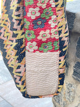 Load image into Gallery viewer, Sari Kantha Tote Bag
