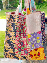 Load image into Gallery viewer, Sari Kantha Tote Bag
