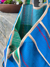 Load image into Gallery viewer, Sari Kantha Tote Bag
