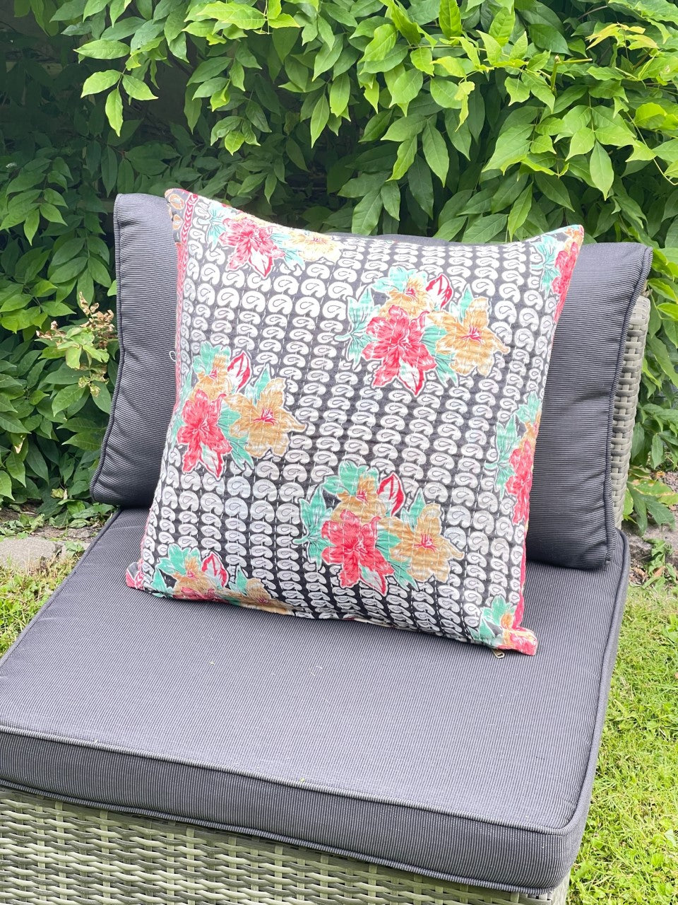 Sari Kantha Cushion 50cmX50cm